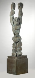 Jörg Immendorffs monumentale Bronze des „Siegers“(€ 80.000 - 120.000).
