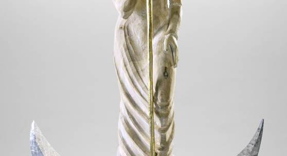  Gerhard Goder: Skulptur "Conchita Wurst auf der Mondsichel", 2014. © Staatliche Museen zu Berlin, Museum Europäischer Kulturen / Ute Franz-Scarciglia 