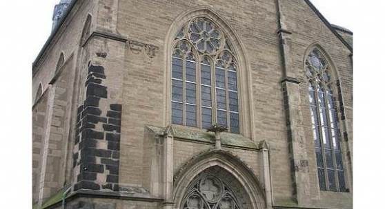     * Bildbeschreibung: ...Westfront der Christuskirche in Andernach     * Quelle: ...selbst fotografiert     * Fotograf/Zeichner: ...Maus-Trauden     * Datum: ...2004