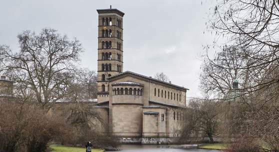 Ein Beispiel für viele: Die Friedenskirche am Eingang zum Park Sanssouci in Potsdam © Roland Rossner/Deutsche Stiftung Denkmalschutz