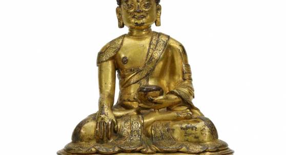 Buddha Shakyamuni Tibet | ca. 16. Jh. Höhe 24,5cm Schätzpreis: 12.000 – 14.000 Euro 