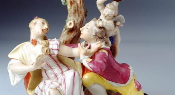 Der stürmische Galan, Nymphenburger Porzellanfigur von Franz Anton Bustelli (gest. 1763), um 1760, Sammlung Ludwig Bamberg ©Museen der Stadt Bamberg