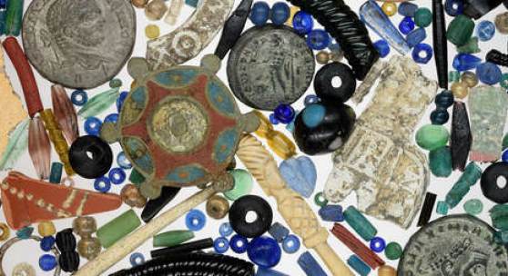 Überblick über das römische Fundmaterial vom Ostgipfel des Schöckls, Foto: Universalmuseum Joanneum/D. Modl