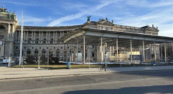  Der Aufbau am Wiener Heldenplatz hat bereits begonnen, Foto: Universalmuseum Joanneum