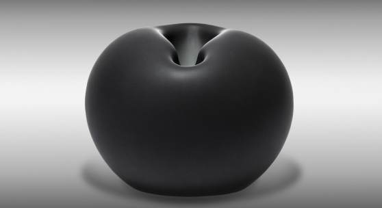 Ondřej Strnadel, Black object, 2015, hand blown glass with acid-etched surface, Photo: Petr Willert