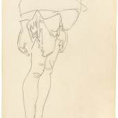 Egon Schiele, „Stehende Frau, Beinstudie“, 1913, Bleistift auf Papier, unten Mitte signiert und datiert: EGON SCHIELE 1913, Foto: Galerie bei der Albertina ● Zetter