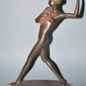 Josef Lorenzls Art-Déco-Plastik aus Bronze stellt eine weibliche Tänzerin.