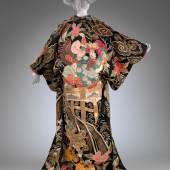 Kimono: Übermantel für eine Frau (uchikake), vermutlich Kyoto, 1860–1880 © Victoria and Albert Museum, London