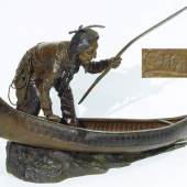 Kat.Nr. 269  KAUBA, Carl. Wiener Bronze, Indianer, ein Kanu besteigend. Mindestpreis 3.000,– EUR