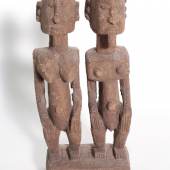 Doppelfigur, ‚Urpaar‘, Dogon, Mali, 1. Hälfte 20. Jh. Ausruf: 180,00 €