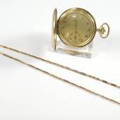   Los-Nr. 10  Alpina Herrentaschenuhr, 14 kt Gelbgold  14 Karat gestempelt, Uhrenkette vergoldet, Uhrendeckel aus Metall, das Werk läuft an, der Mechanismus  Ausruf: 300,00 €