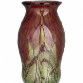 751   Vase "Flamarion". Franz Hofstötter für Joh. Lötz Witwe, Klostermühle. Um 1911. 1.400-1.800 €