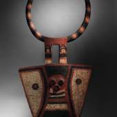 Außergewöhnliche Bedu-Tanzmaske der Nafana, Region Bondouko, Ghana, Höhe 202 cm, Sammlung Franco Monti, Schätzwert € 40.000 - 50.000