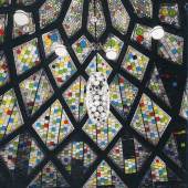 Josiah McElheny, Scheerbart Hand-Colors Taut’s Glass House, 2014 Zeichnung mit Retuschierstift auf Silbergelatineabzug © Josiah McElheny