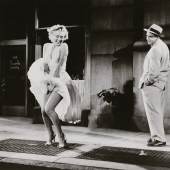Sam Shaw Marilyn Monroe und Tom Ewell in Das verflixte siebente Jahr, Regie: Billy Wilder, 1954 C. Sam Shaw Inc.- licensed by Shaw Family Archives, Privatsammlung