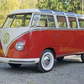 343 1959 Volkswagen T1 special edition "Samba" erzielter Preis € 121.000