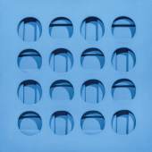 Paolo Scheggi (1940 - 1971) Intersuperficie curva dall'azzurro, 1966, hellblaues Acryl auf überlagerten Leinwänden, 70 x 70 x 6,8 cm  Schätzwert € 160.000 - 220.000  Auktion 22. November 2016 