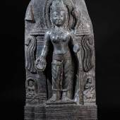 Stele mit Parvati, Pala-Periode, 10. Jh. Ausrufpreis:	7800 Euro