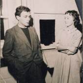 Gertie Fröhlich, Arnulf Rainer und Gertie Fröhlich in der Galerie St. Stephan, um 1955 Fotografie © Estate Gertie Fröhlich 