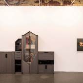 Henrike Naumann DDR Noir, 2019 Mixed Media Installation: Möbel, diverse Requisiten, Gemälde von Karl Heinz Jakob Maße variabel	