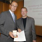 Wolfgang Muchitsch mit Michael P. Franz (Sektionschef BMUKK) Foto: Livio Srodic
