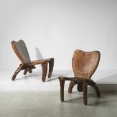 Zwei seltene Lounge-Sessel, Don S. Shoemaker, Mexiko um 1960, skulpturale, vierbeinige Konstruktion aus massivem Nussholz, Startpreis € 16.000
