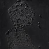 Lucio Fontana (Rosario di Santa Fe, Argentinien 1899–1968 Comabbio) Concetto Spaziale, 1956, Öl, Mischtechnik, und Gläser auf Leinwand, 100 x 70 cm, erzielter Preis € 875.000