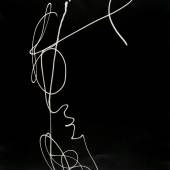 GJON MILI (1904–1984) Pablo Picasso zeichnet mit Licht und vier weitere Lichtzeichnungen, 1949 © OstLicht Foto-Auktion 5 Silbergelatineabzüge, je ca. 34 x 26 cm Jeweils mit rückseitigem Namensstempel des Fotografen Preis: 45.600 €