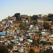 JR: 28 Millimètres, Women Are Heroes, Action dans la Favela Morro da Providencia, Favela de Jour, Rio de Janeiro, 2008  Download Zur Auswahl hinzufügen