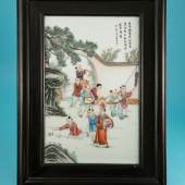 Gerahmte Bildtafel mit Figurenszene, China, Anfang 20. Jh. Limit: 580,00 € 