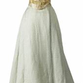 Los 3111. Ein herrliches, lindgrünes Sommerkleid von Sisi kommt für 12.500 €