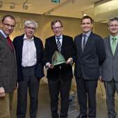 v.l.n.r.: Wolfang Muchitsch, Peter Pakesch (Intendant Universalmuseum Joanneum), Christian Buchmann, Marko Mele, Karl Peitler Foto: UMJ / N. Lackner