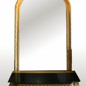   KatalogNr: 1458 Gr. Portalspiegel, goldfarben gefasst, mit Konsole, Spiegel im Stile des Barock, mit floraler Bekrönung und Blattwerkumrahmung, Konsole im Stile Louis XVI, mit Marmorplatte,  	RP: 2500,00 €