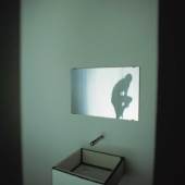  Zilla Leutenegger Bathroom, 2006 Videoinstallation (Still) © Zilla Leutenegger