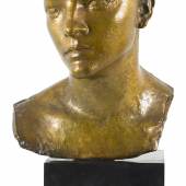 Los 485 Charles Despiau Buste d′Odette. Bronze, goldfarben patiniert, rückseitig sig. "C. Despiau", Giesser-Stpl. "C. Valsuani Cire Perdue", H: 37 cm, B: 29 cm, T: 23 cm (Schätzpreis: CHF 7’000) ZUSCHLAG: CHF 11‘000