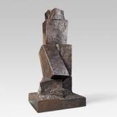 Kat. 0210	 Fritz Wotruba * Große Skulptur, 1972 Bronze, Auflage 7 Stück; 3/7; 214×100×94 cm Schätzpreis € 150.000 - 250.000 (KP € 201.600).