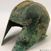 Antike Illyrien - Bronze Helm, ca. 6./5. Jhdt. v. Christus  Restaurierter, sehr guter originaler Zustand. Aus alter süddeutscher Privatsammlung  Aufrufnummer: 216 Aufrufpreis: 3.000 Euro