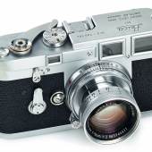 1 – Los 81 Leica M3 chrome no.700004, Jahr: 1954 SN: 700004 € 30.000 / € 50.000 – 60.000