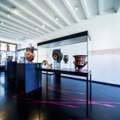 Wiedereröffneter Raum der Ausstellung «Die Griechen und ihre Welt», Foto: Ruedi Habegger, Antikenmuseum Basel und Sammlung Ludwig