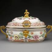 A Du Paquier armorial covered tureen  a diplomatic gift from the Holy Roman Emperor Charles VI to Czarina Anna Ivanovna, Vienna, circa 1735   Röbbig München