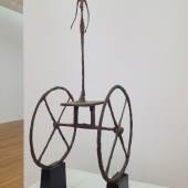 Alberto Giacometti Le chariot, 1950 Holz, Bronze, 167 x 69 x 69 cm Kunsthaus Zürich, Alberto Giacometti-Stiftung © Succession Giacometti / 2012 ProLitteris, Zürich