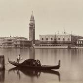 Carlo Naya (1816–1882), Venedig: Blick auf Markusbibliothek, Campanile und Dogenpalast, um 1875 