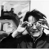 Stefan Moses, Maria Lassnig, Malerin, München 1994, aus dem Zyklus Masken. Die Metamorphosen der Künstler, im Besitz von Stefan Moses © Stefan Moses
