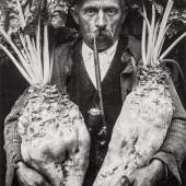 Rust, Bauer mit geernteten Burgunderrüben, 1931 (Foto: Franz Swoboda, Baden bei Wien / Quelle: Burgenländisches Landesarchiv, Fotosammlung)