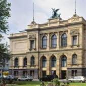 Kaiser Wilhelm Museum aus dem 19. Jahrhunder Aussenansicht (c) krefeld.de