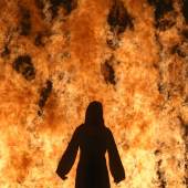 Bill Viola, Fire Woman, 2005. Color High-Definition video projection; four channels of sound with subwoofer (4.1). Performer: Robin Bonaccorsi © Kira Perov, courtesy of Bill Viola Studio