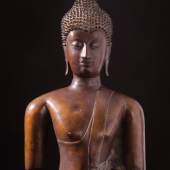 ((Bild „Buddha“, Bildnachweis: Galerie Darya)): Asiatische Kunst vom Feinsten: Der thailändische Ayutthaya-Buddha aus Bronze, offeriert von der Galerie Darya aus Karlsruhe.