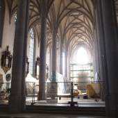   Innenraum der Kirche St. Georg in Nördlingen * Foto: Deutsche Stiftung Denkmalschutz/Schabe