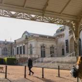 © Catherine Stukhard  —  Der Palais des Congrès in Vichy. Vichy zählt zu den bedeutendsten Kurstädten Europas. 