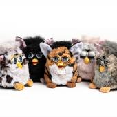 Fünf Furbys, Tiger Electronics Ltd., 1998–1999